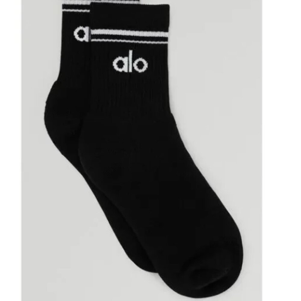 Alo yoga  half calf unisex black crew socks
